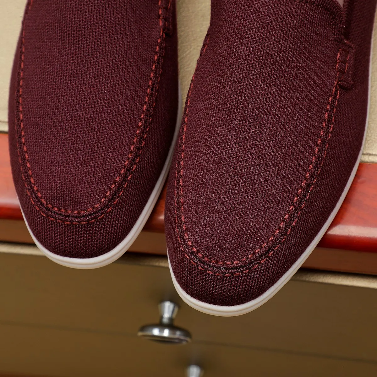 Men's Men's Shoes 💰 400 Loro PIana moccasin made of wish wool fabric. The upper is made of knitted fabric, made on a loom, and then attached to a rubber sole. The Rain System's water-repellent treatment enhances the shoe's functional design, while the suede details give the shoe a sense of elegance and sophistication. Made from Wish, fine wool from Australian and New Zealand Merino sheep 38-44
